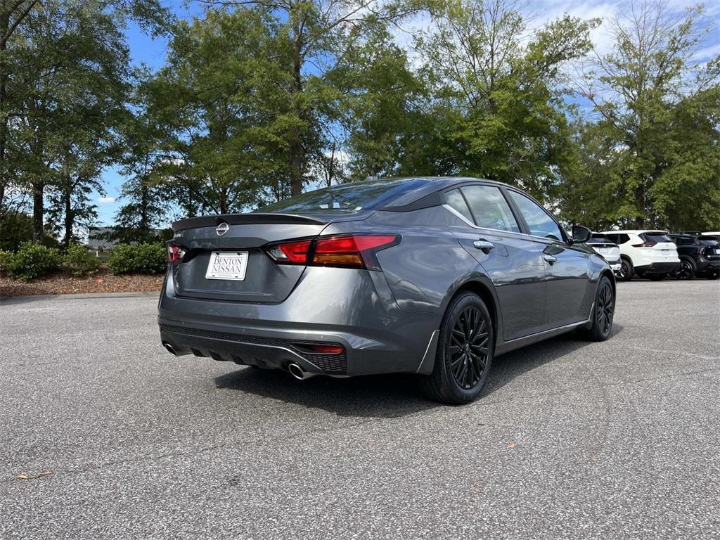 new 2025 Nissan Altima car
