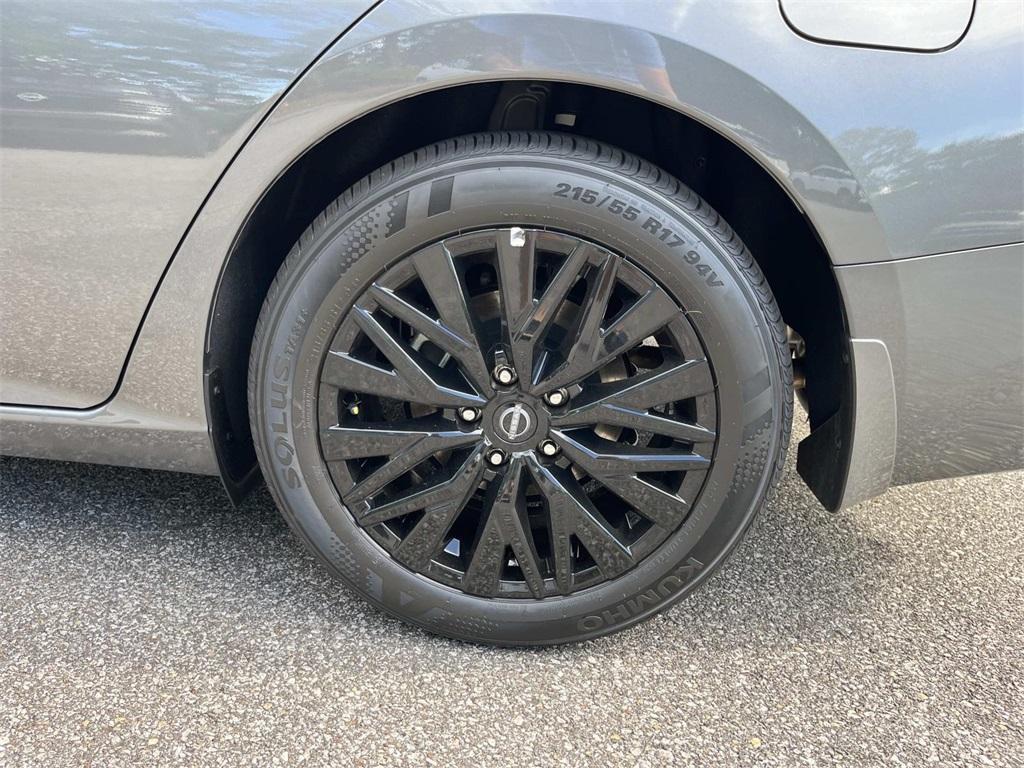 new 2025 Nissan Altima car