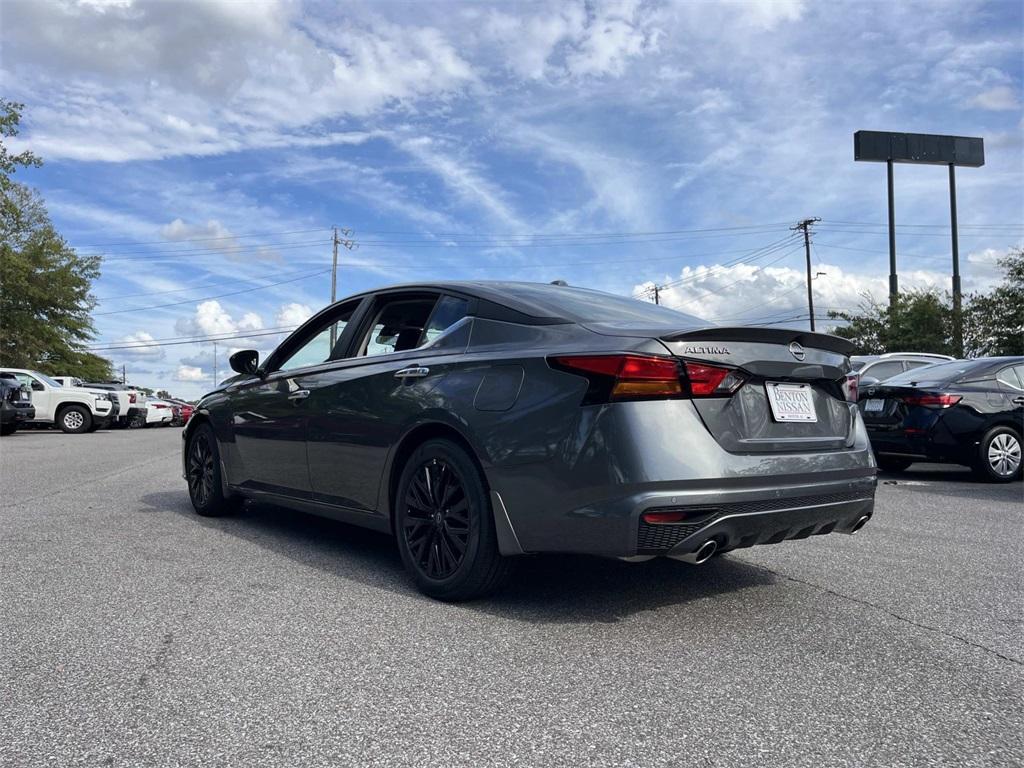 new 2025 Nissan Altima car