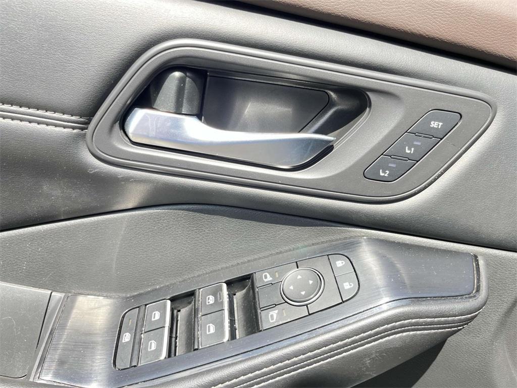 used 2023 Nissan Rogue car, priced at $27,285