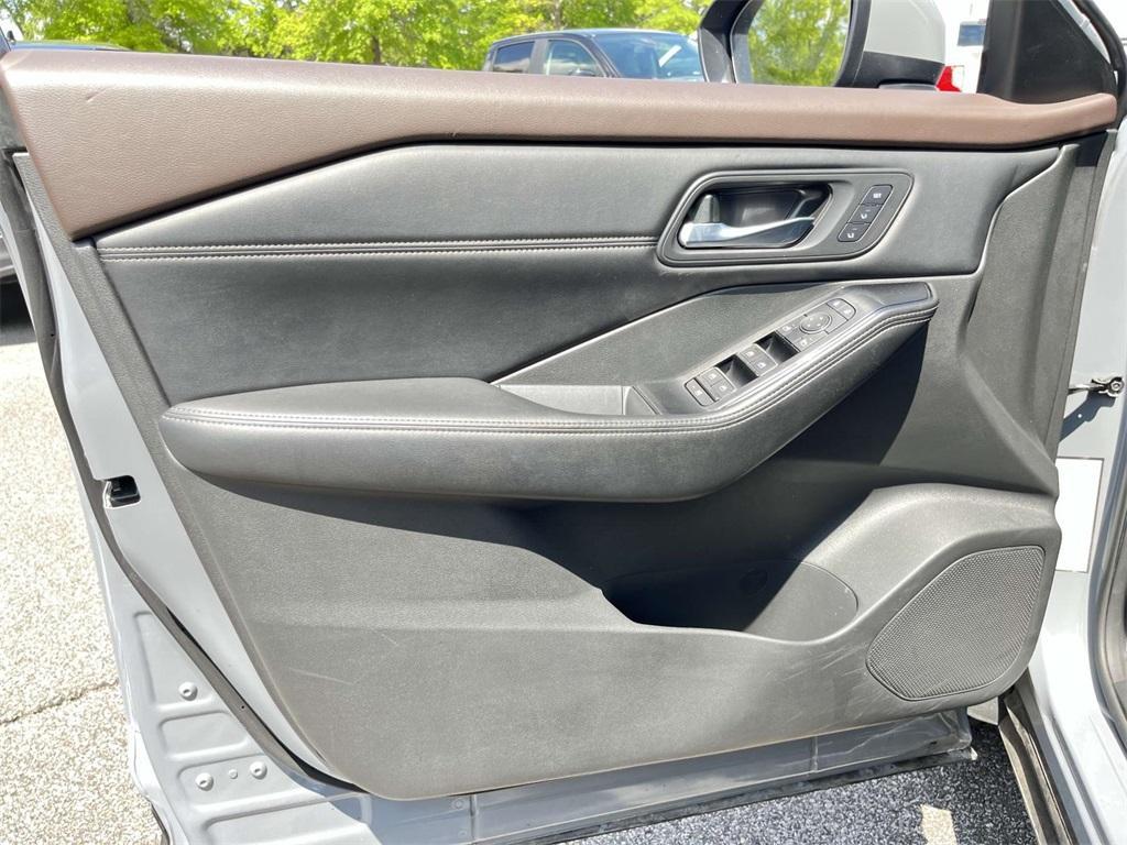 used 2023 Nissan Rogue car, priced at $27,285
