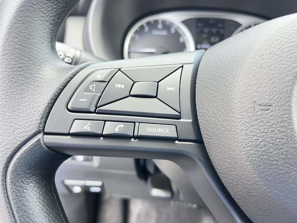 new 2025 Nissan Kicks Play car, priced at $22,040