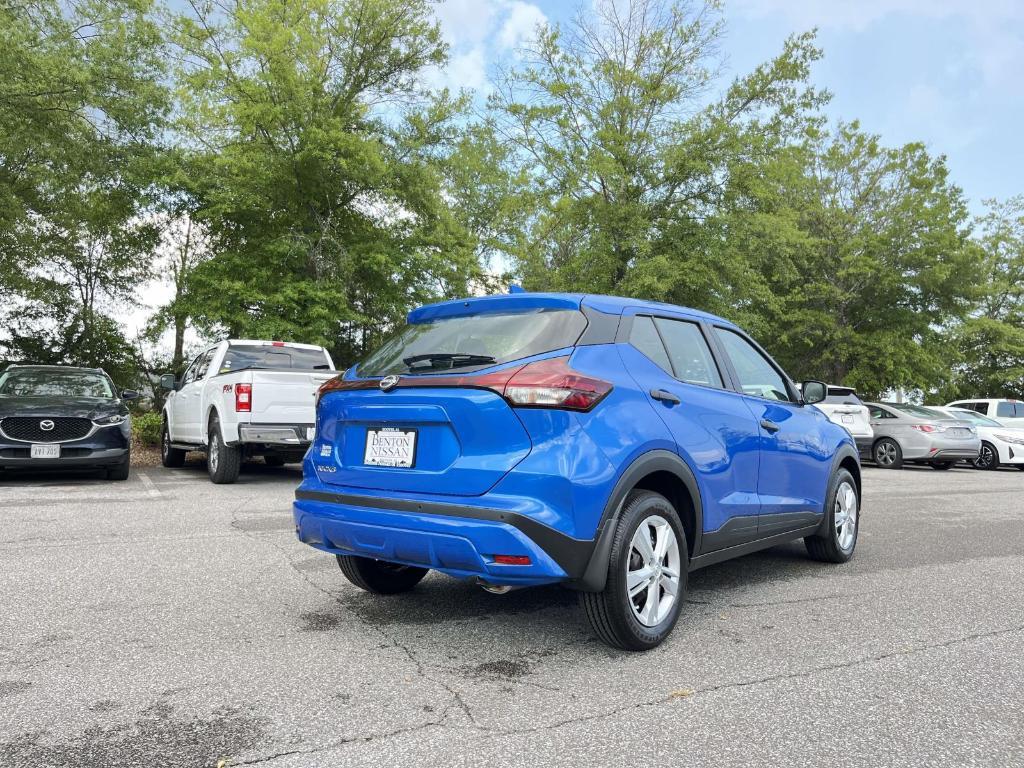 new 2025 Nissan Kicks Play car, priced at $22,040