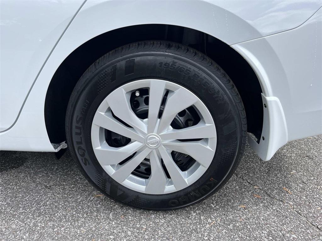 new 2025 Nissan Versa car, priced at $19,224