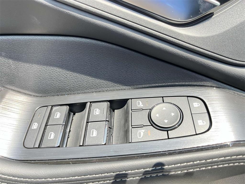 new 2025 Nissan Rogue car, priced at $32,318