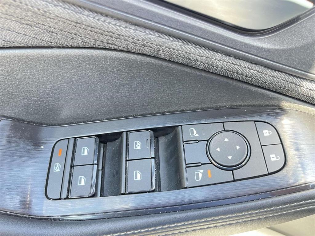 used 2023 Nissan Rogue car, priced at $22,332