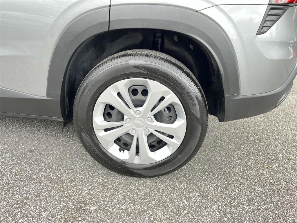 used 2025 Chevrolet Trax car, priced at $22,585