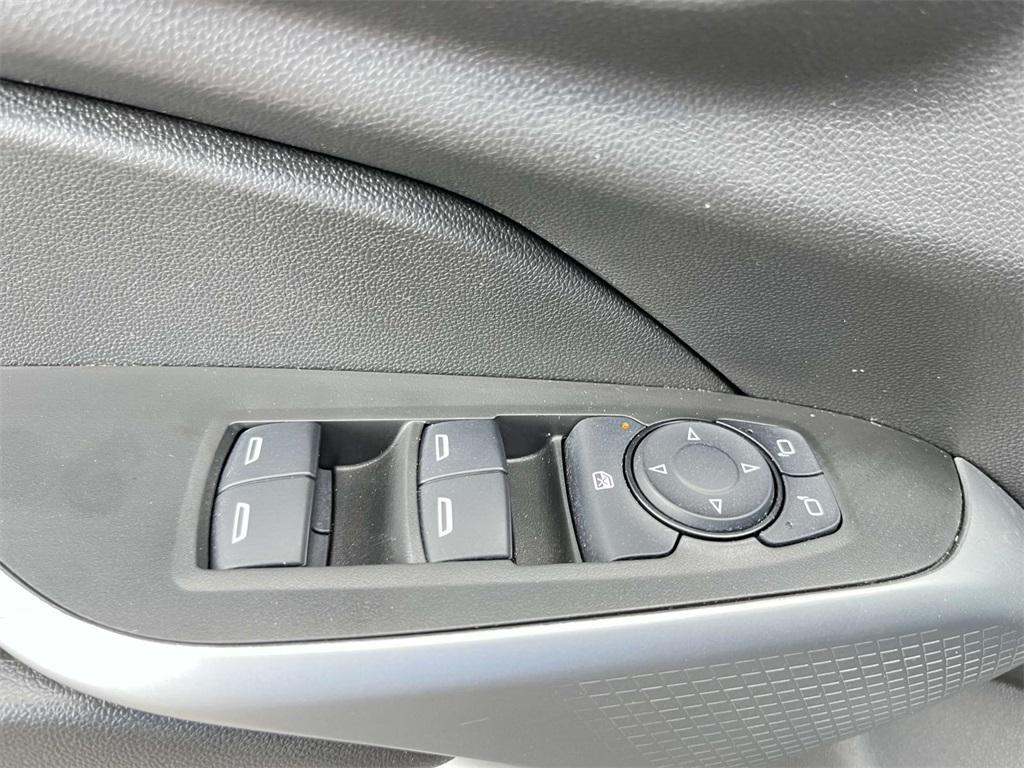 used 2025 Chevrolet Trax car, priced at $22,585