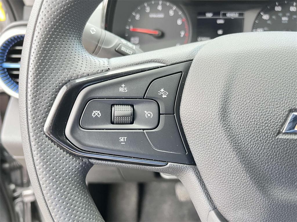 used 2025 Chevrolet Trax car, priced at $22,585