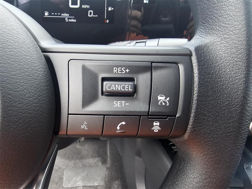 new 2025 Nissan Kicks car, priced at $23,550