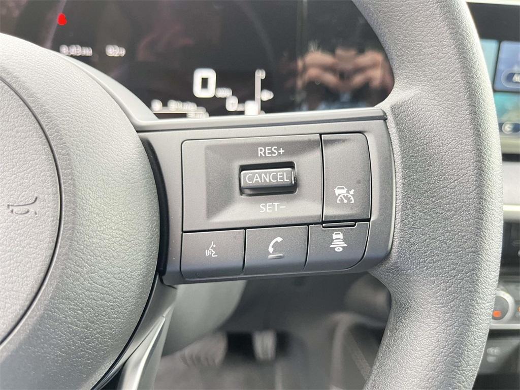 new 2025 Nissan Kicks car, priced at $26,662