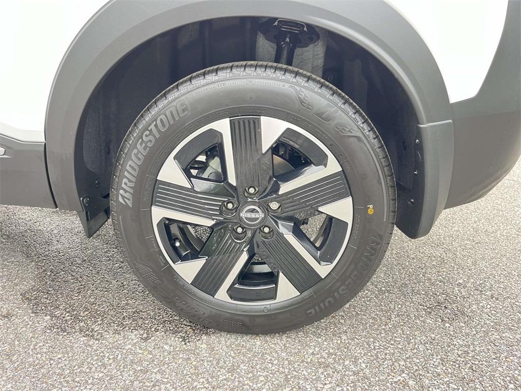 new 2025 Nissan Kicks car, priced at $26,662