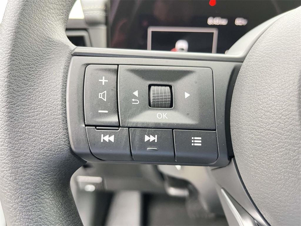 new 2025 Nissan Kicks car, priced at $26,662