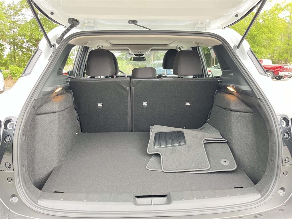 new 2025 Nissan Kicks car, priced at $26,662
