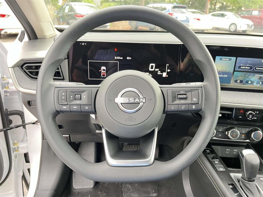 new 2025 Nissan Kicks car, priced at $26,662
