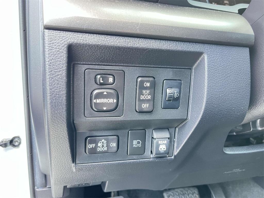 used 2021 Toyota Tundra car, priced at $33,062