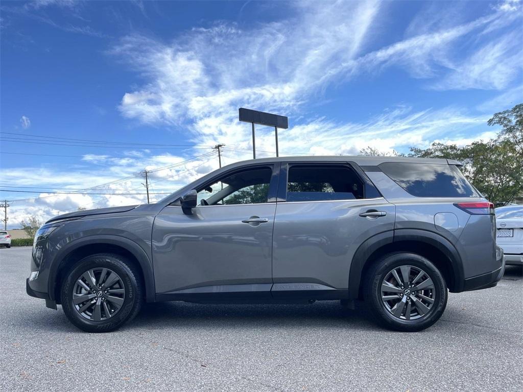 used 2022 Nissan Pathfinder car, priced at $18,895