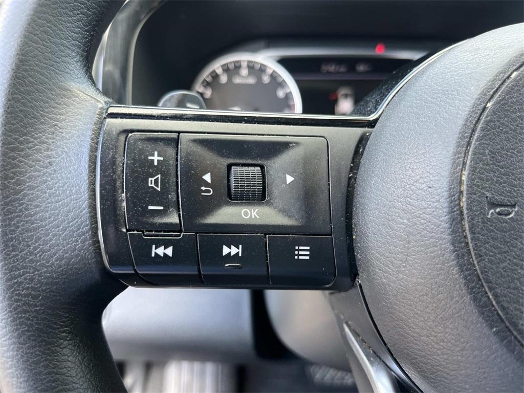 used 2022 Nissan Pathfinder car, priced at $18,895