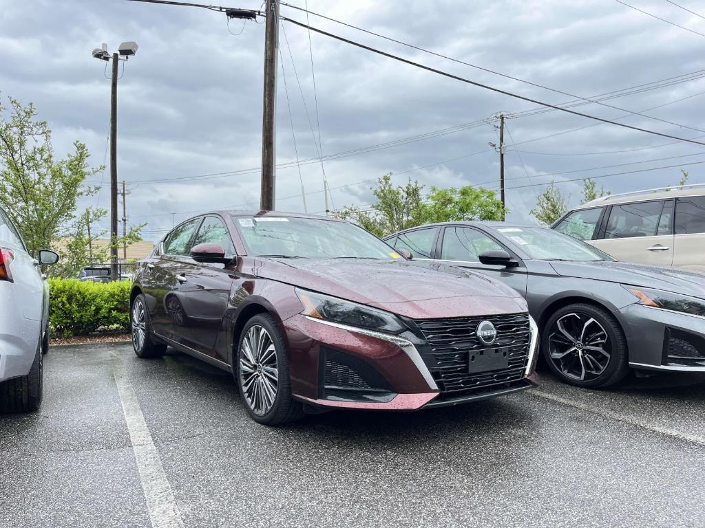 used 2024 Nissan Altima car, priced at $27,285