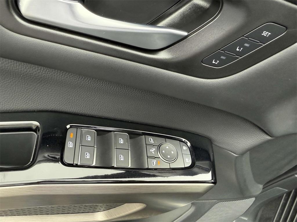new 2025 Nissan Pathfinder car, priced at $49,058