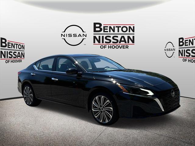used 2023 Nissan Altima car, priced at $27,889