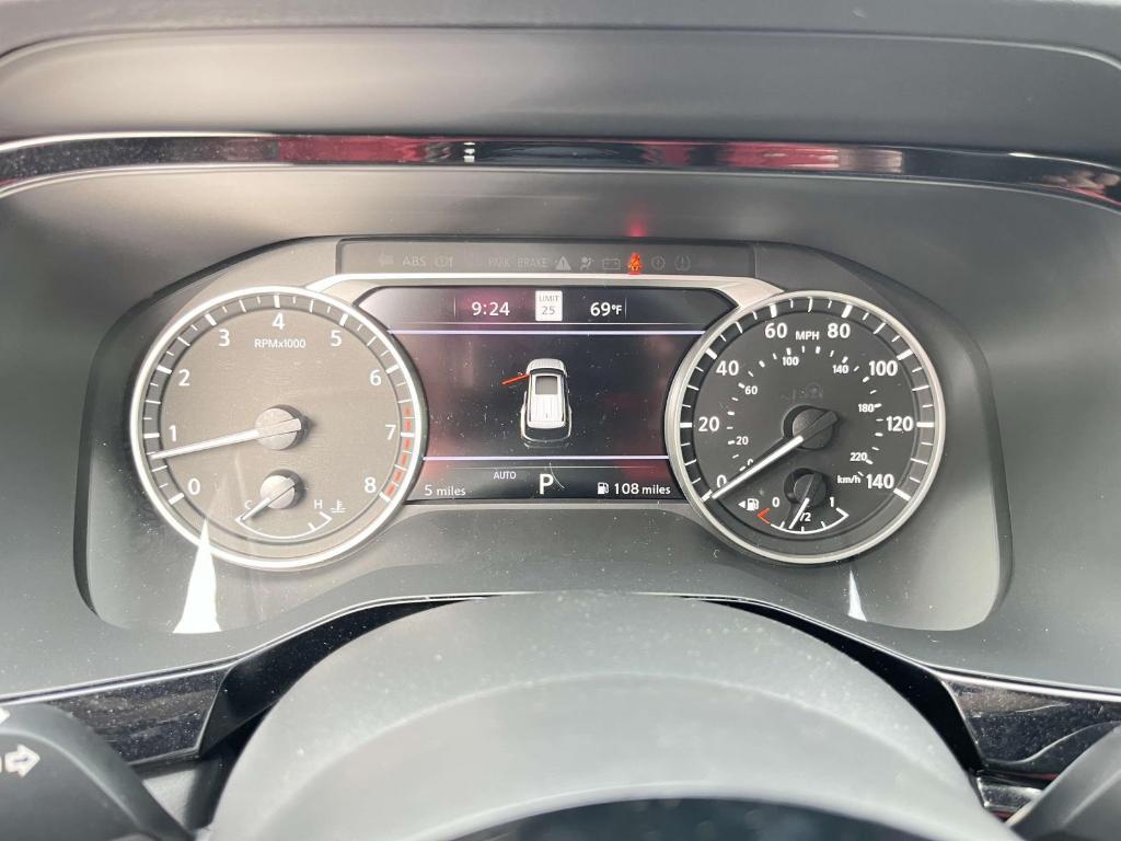 new 2025 Nissan Pathfinder car, priced at $46,376