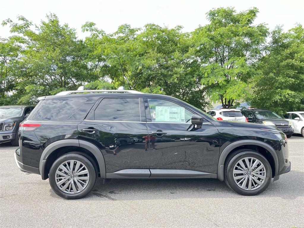 new 2025 Nissan Pathfinder car, priced at $46,376