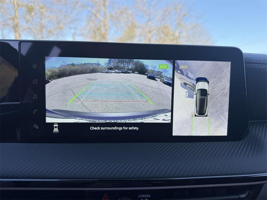 new 2025 Nissan Kicks car, priced at $27,575
