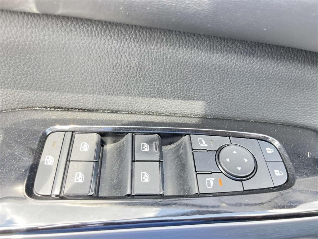 used 2024 Nissan Pathfinder car, priced at $34,590
