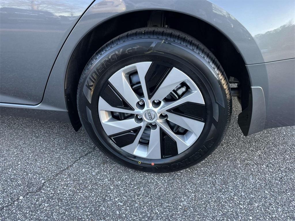 new 2025 Nissan Altima car, priced at $27,101