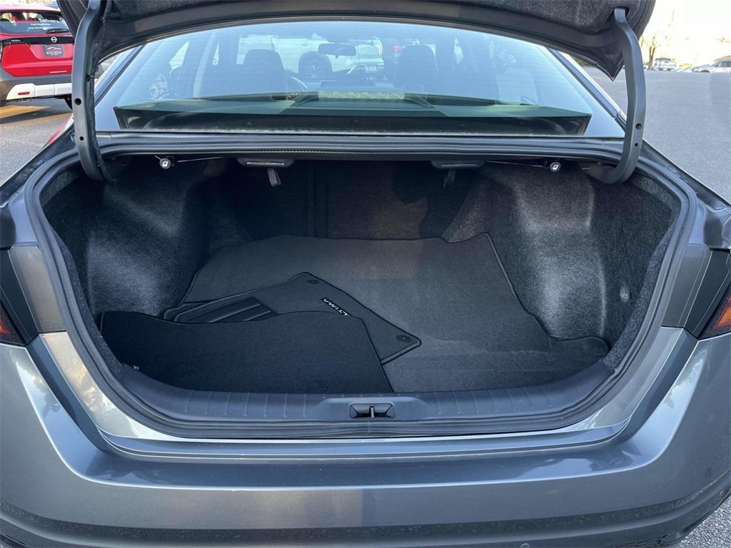 new 2025 Nissan Altima car, priced at $27,101