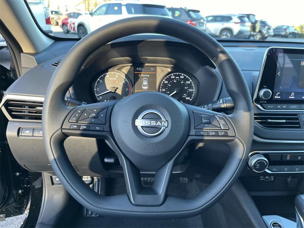 new 2025 Nissan Altima car, priced at $27,101