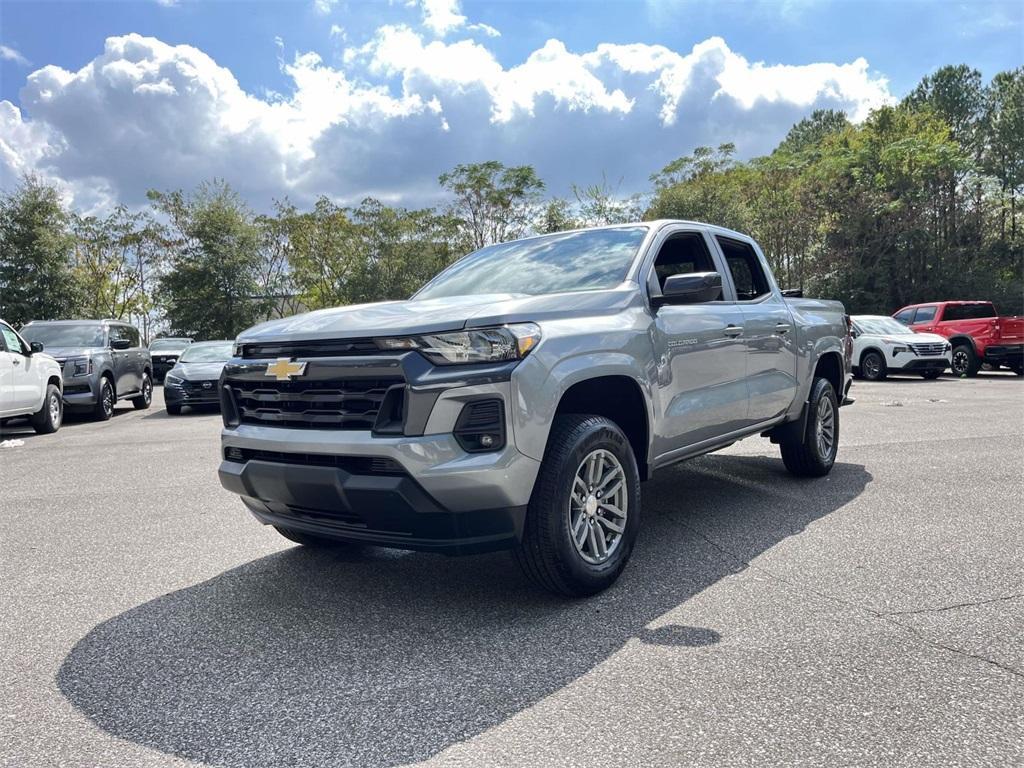 used 2024 Chevrolet Colorado car, priced at $33,704