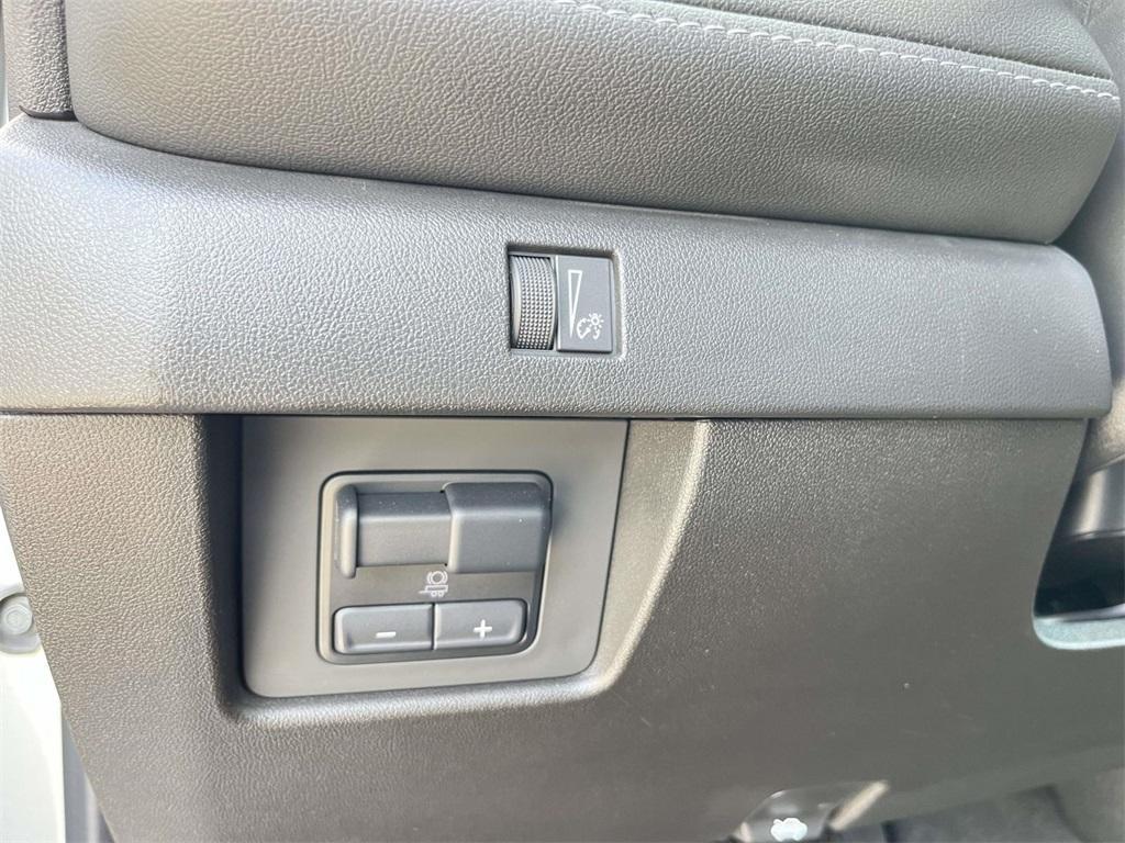 used 2024 Chevrolet Colorado car, priced at $33,704
