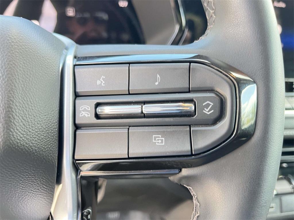 used 2024 Chevrolet Colorado car, priced at $33,704