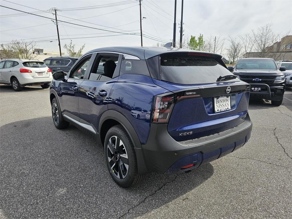 new 2025 Nissan Kicks car, priced at $27,039