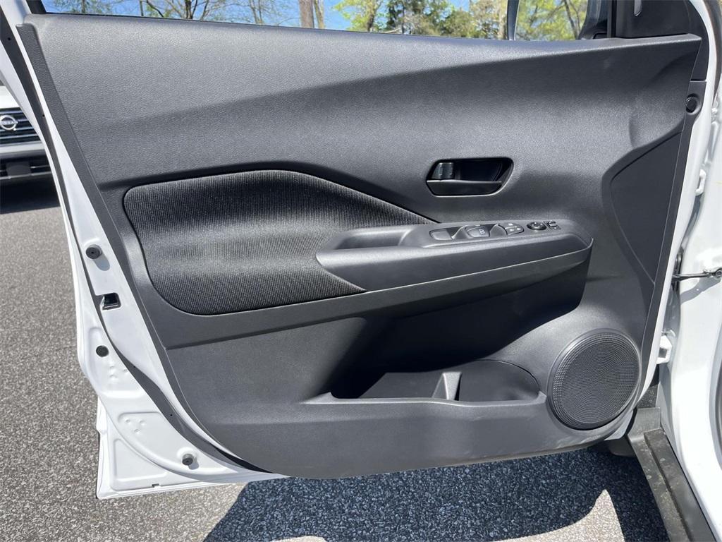 new 2025 Nissan Kicks Play car, priced at $23,071