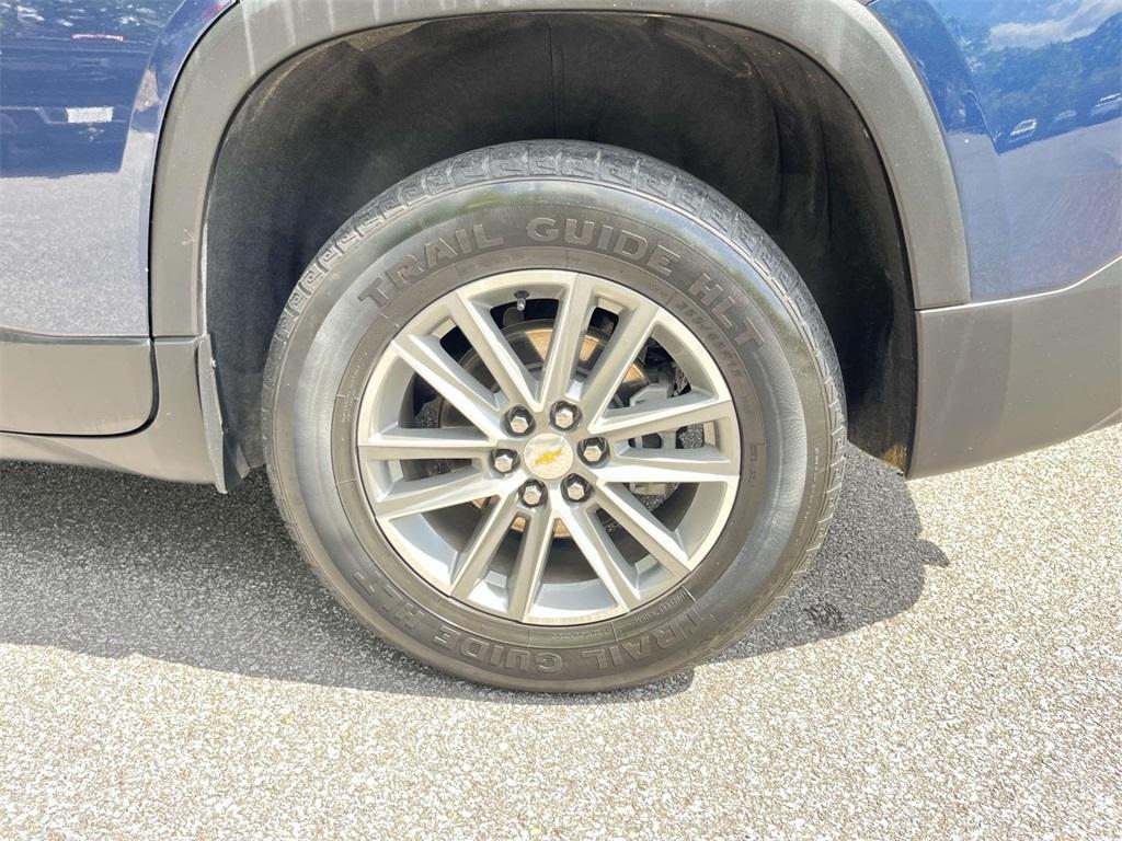 used 2023 Chevrolet Traverse car, priced at $28,385
