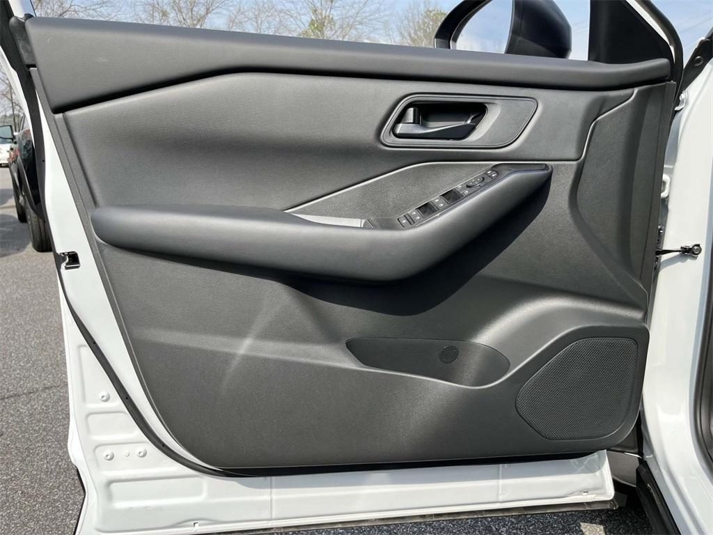 new 2025 Nissan Rogue car, priced at $29,459