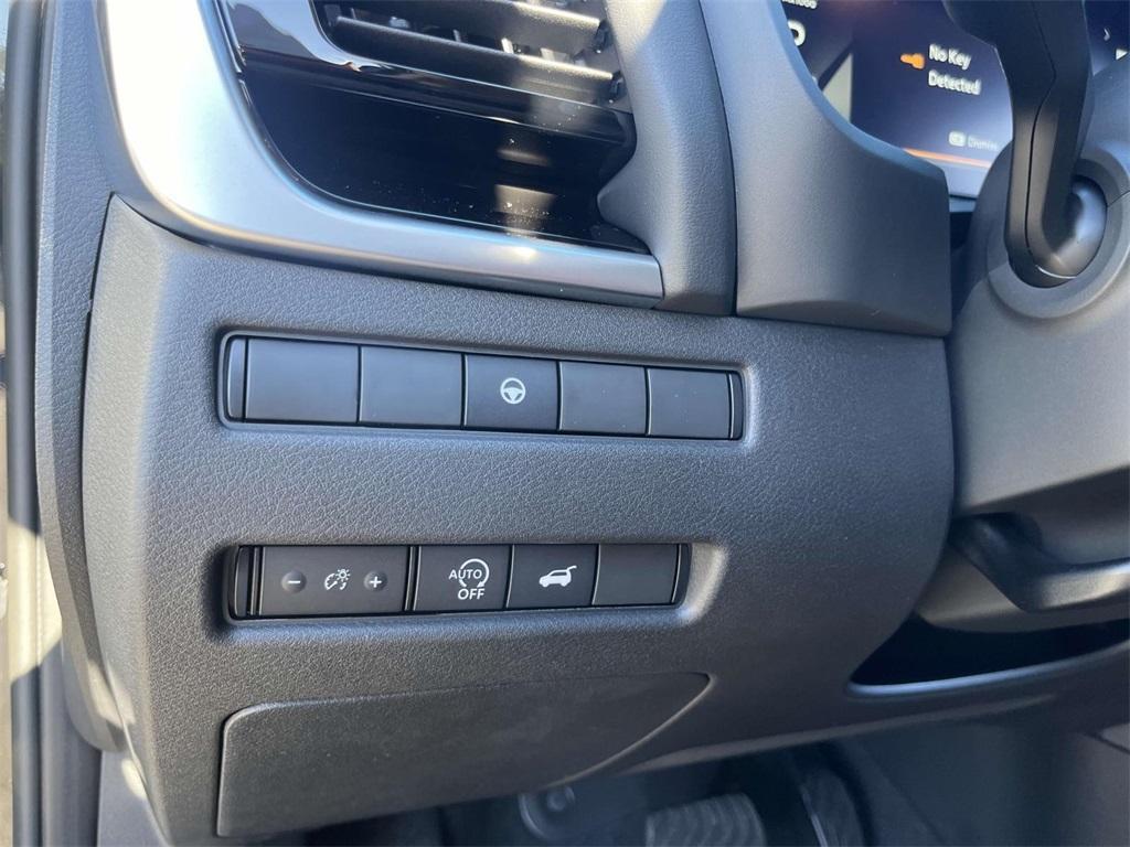 new 2025 Nissan Rogue car, priced at $35,714