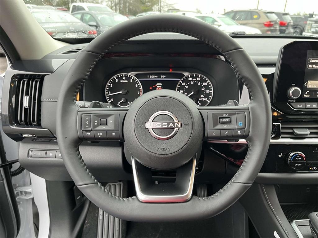 new 2025 Nissan Pathfinder car, priced at $39,697