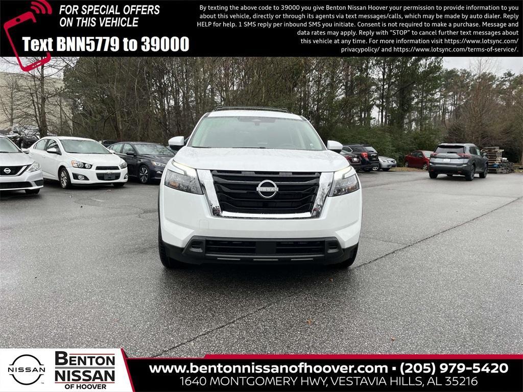 new 2025 Nissan Pathfinder car, priced at $39,697