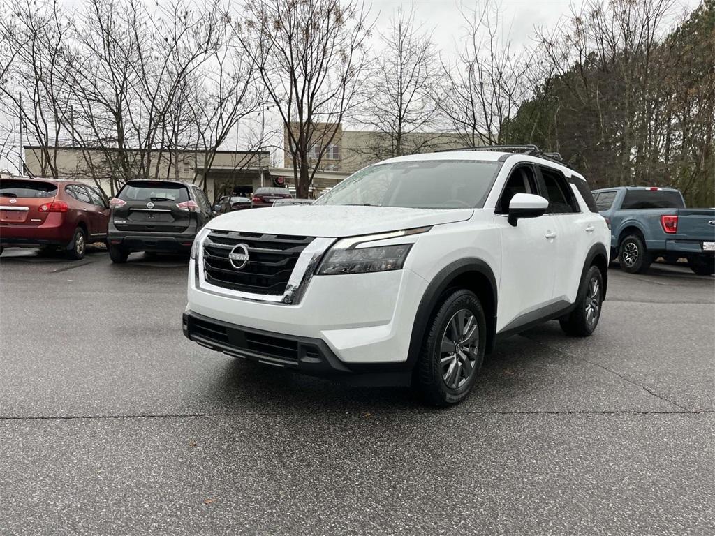 new 2025 Nissan Pathfinder car, priced at $39,697