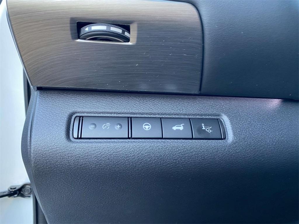 new 2025 Nissan Pathfinder car, priced at $48,946