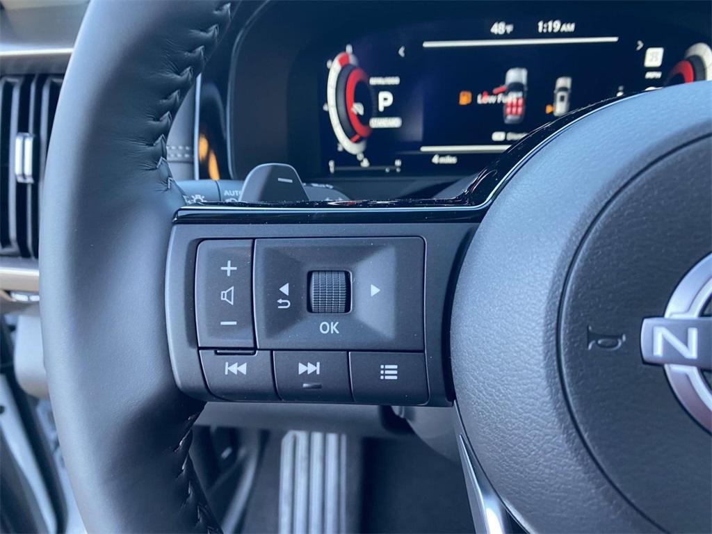 new 2025 Nissan Pathfinder car, priced at $48,946