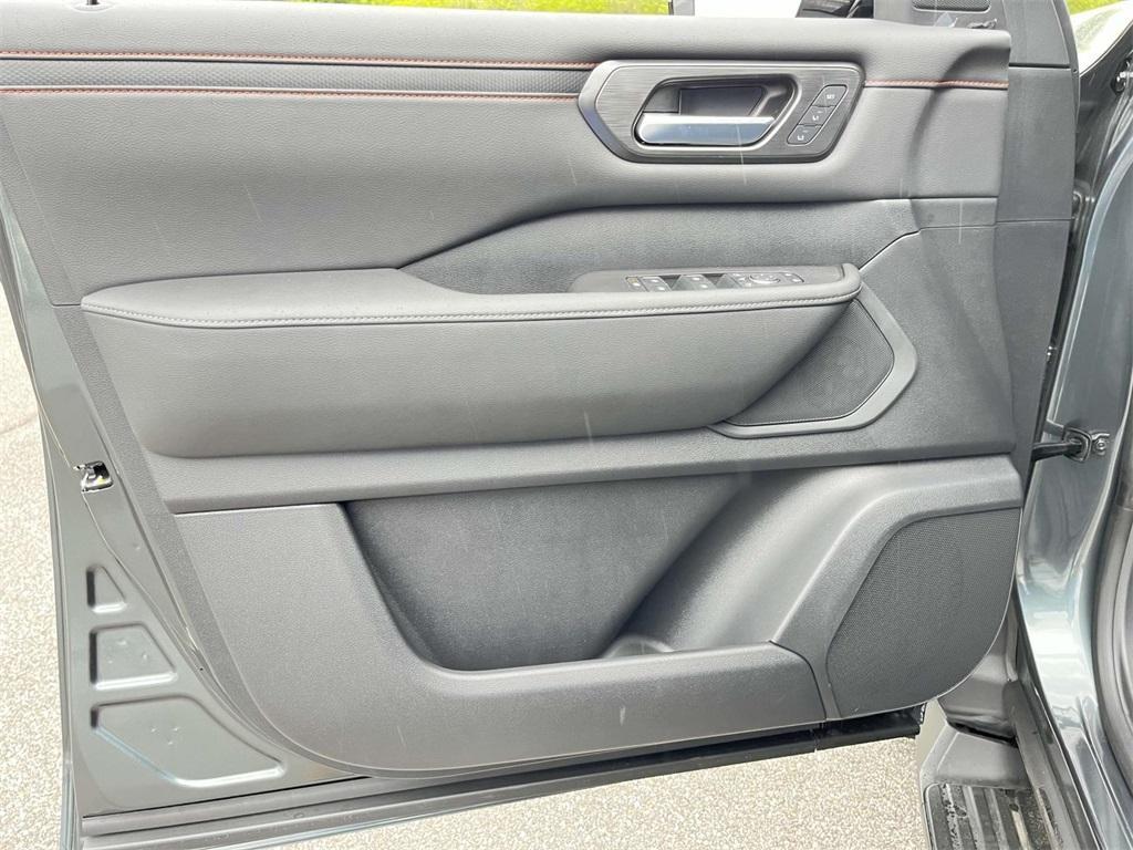 new 2025 Nissan Armada car, priced at $73,049