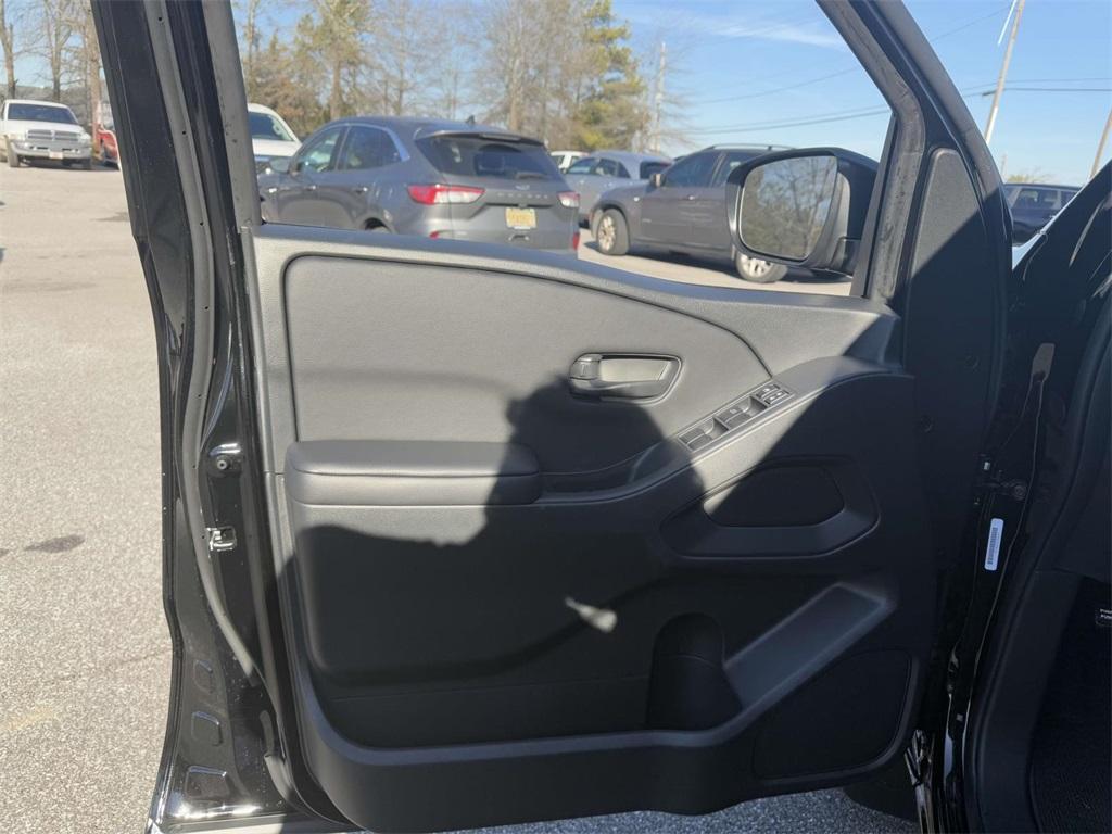 new 2025 Nissan Frontier car, priced at $34,978