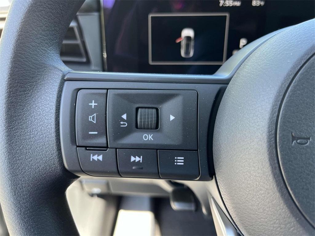 new 2025 Nissan Kicks car, priced at $26,431