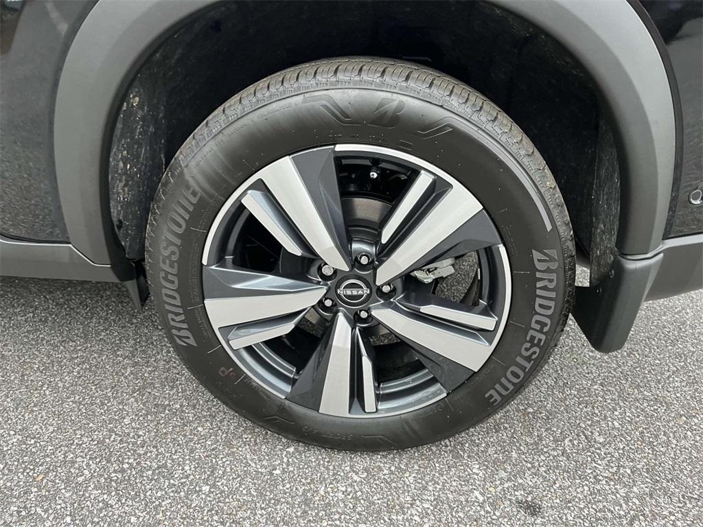 new 2025 Nissan Rogue car, priced at $37,050