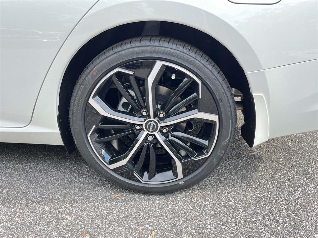 new 2025 Nissan Altima car, priced at $31,421